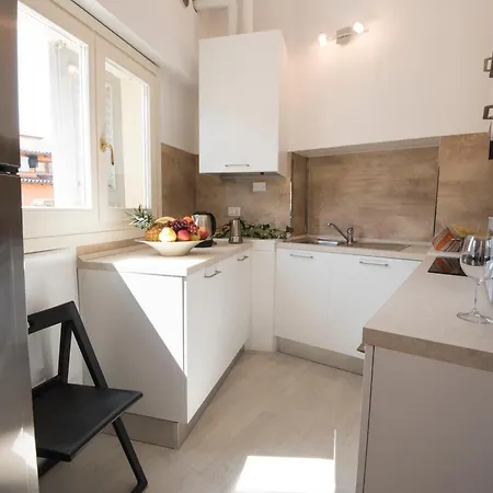 Italianflat - Via Adua Two Bedroom Old Town Verona