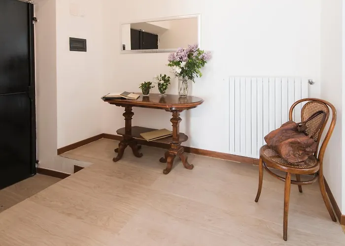 Italianflat - Via Adua Two Bedroom Old Town