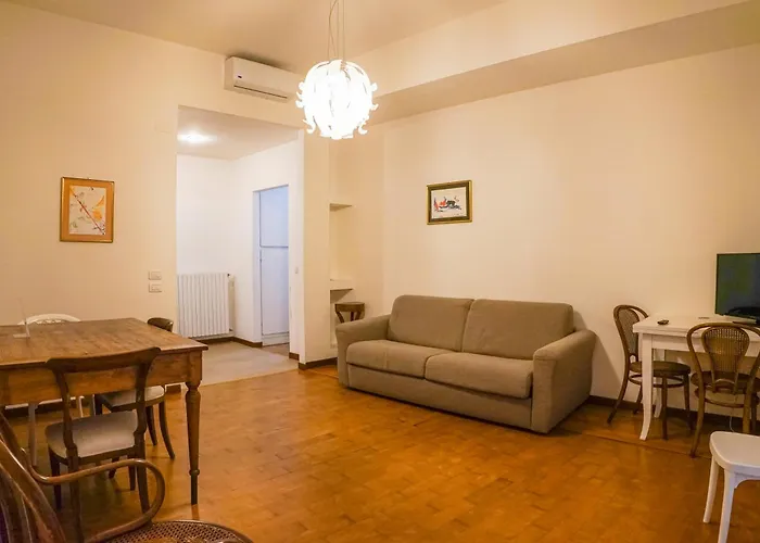 Апартаменты Italianflat - Via Adua Two Bedroom Old Town